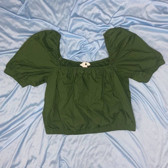 HOTTEST TOP BUNDLE!!!! - Picture 2 of 6